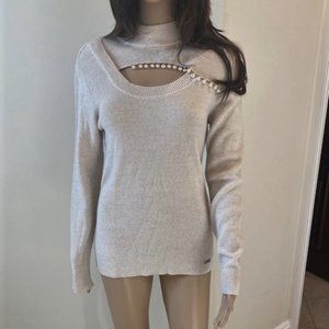 Ivory Sexy sweater with pearls